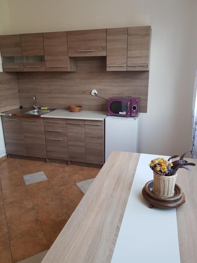 Borostyankert Etterem & Vendeghaz Hotel Sitke Buitenkant foto