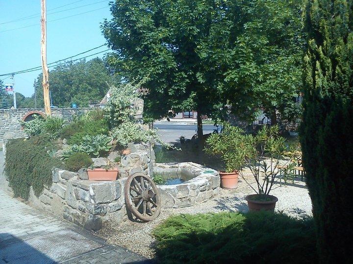 Borostyankert Etterem & Vendeghaz Hotel Sitke Buitenkant foto